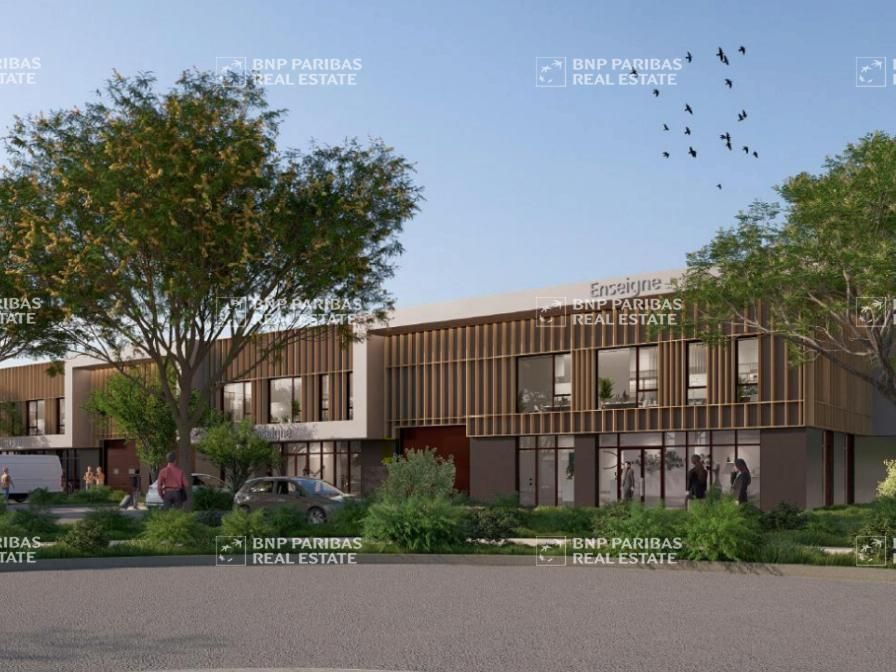 Vente Activité 9290 m² divisibles 59115 Leers