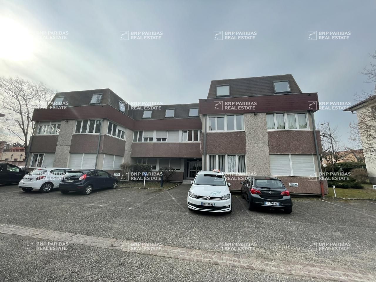 Location Bureaux 306.55 m² divisibles 67600 Sélestat