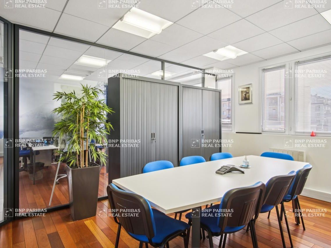 Vente Bureaux 268 m² non divisibles 77600 Bussy-saint-georges