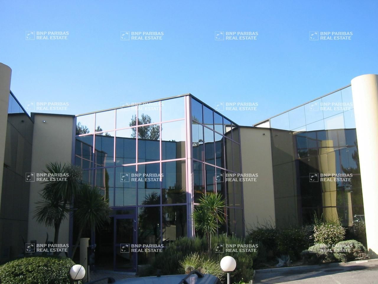 Vente Bureaux 685 m² divisibles 06600 Antibes