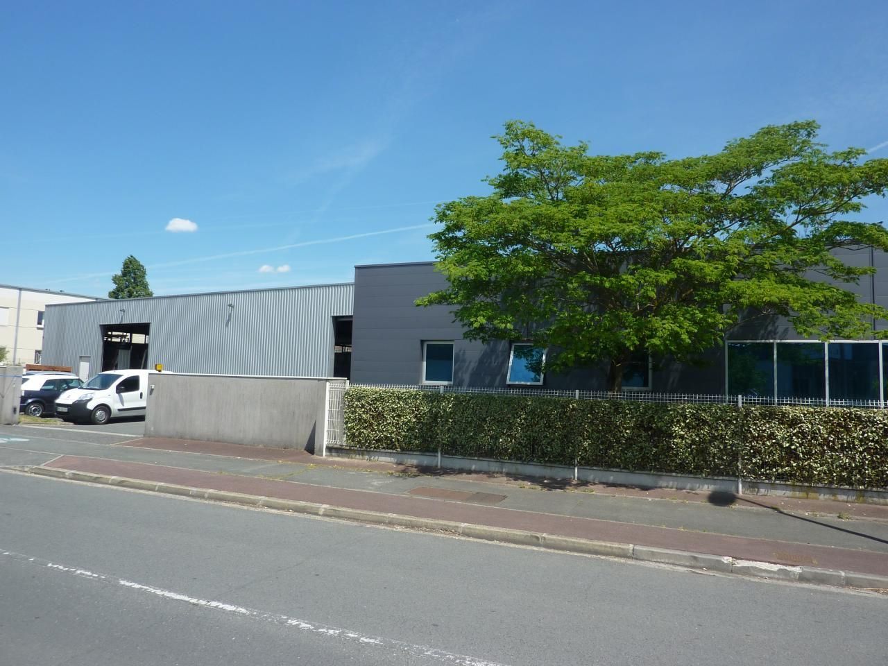 Vente Activité 3423 m² non divisibles 33140 Villenave-d'ornon