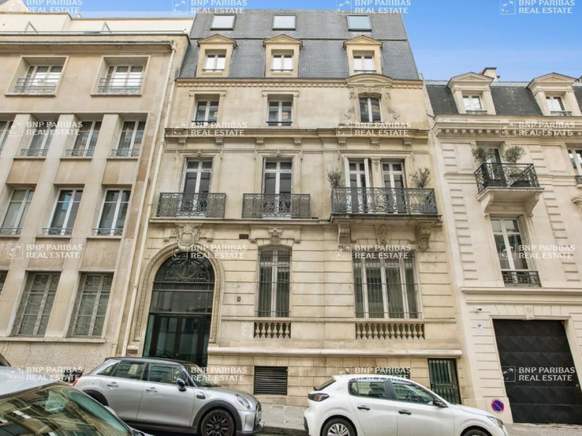1008.2 m² pour ce bureaux en vente à Paris