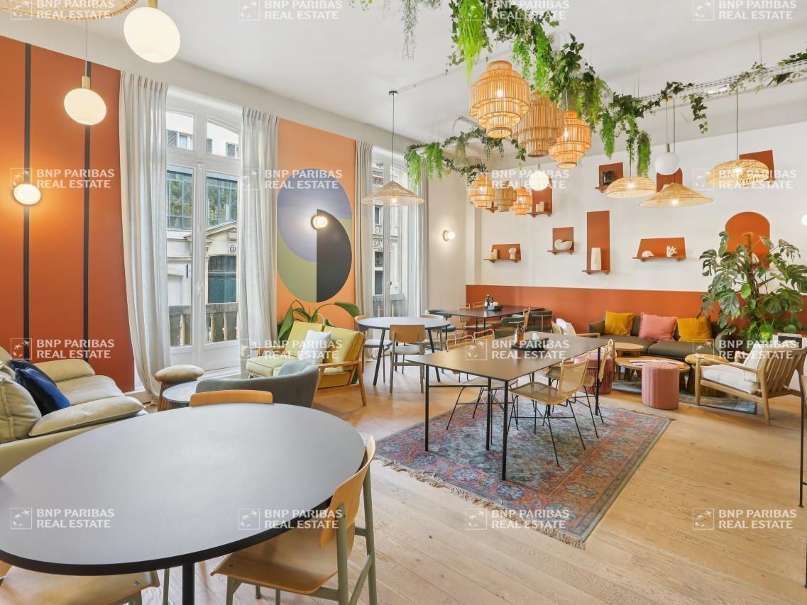 950 m² pour ce bureaux en location à Paris