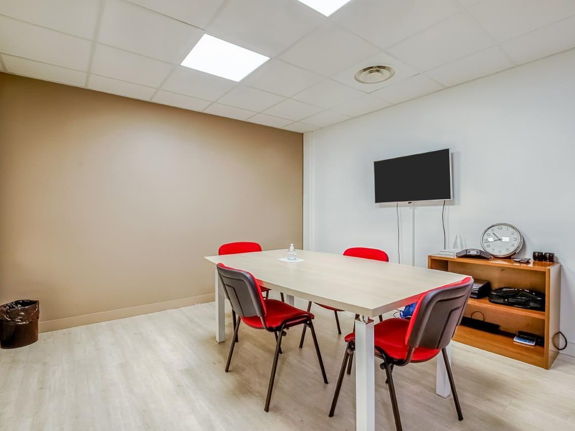 271 m² pour ce bureaux en location à Paris