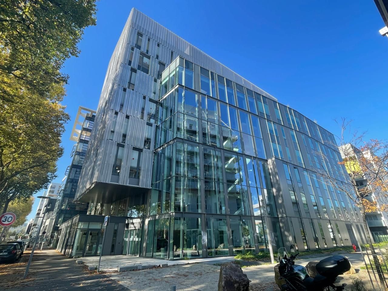 364 m² pour ce bureaux en location à Rouen