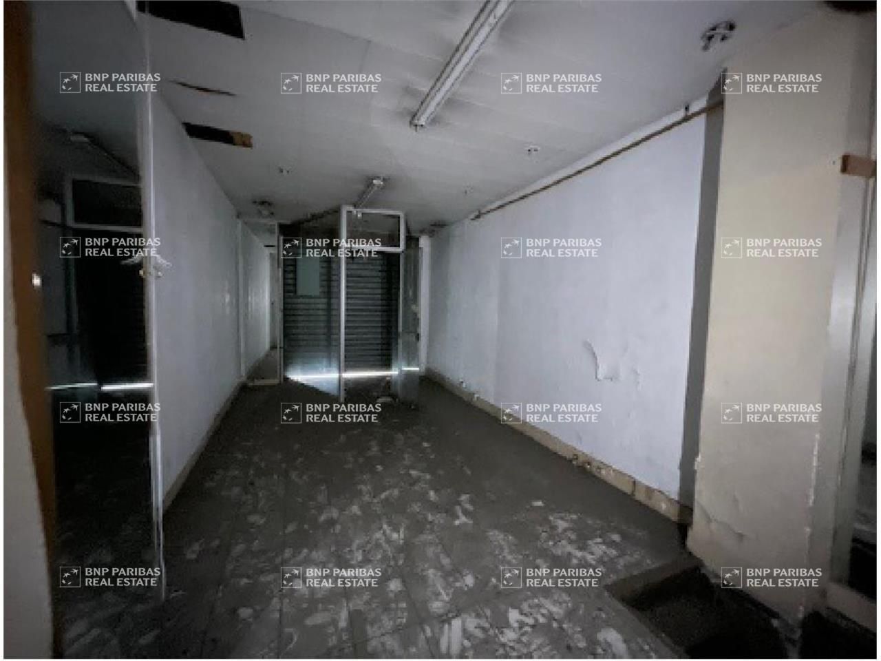 43 m² pour ce local commercial en location à Paris