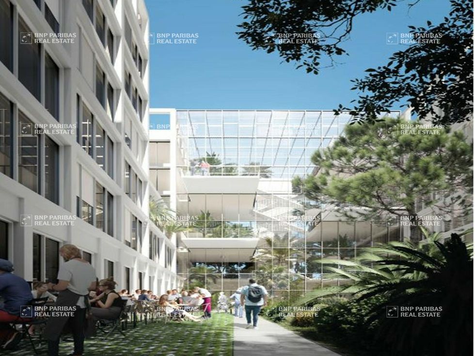 1703.17 m² pour ce local commercial en location à Montpellier