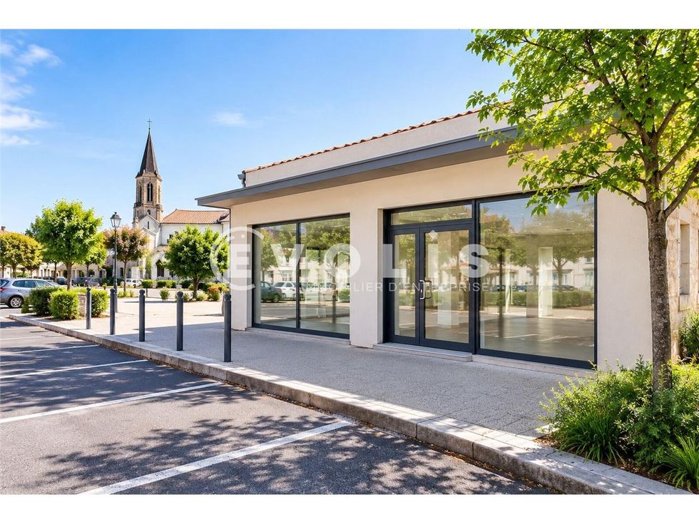 Situé au coeur du bourg de Cestas, EVOLIS vous pr