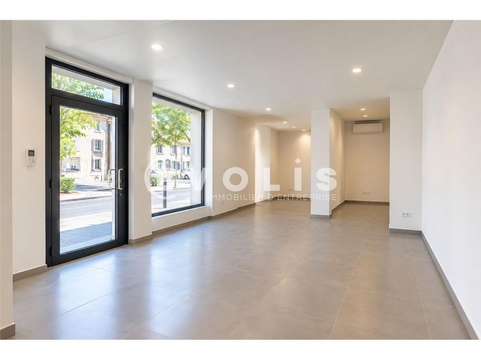 Situé au coeur du bourg de Cestas, EVOLIS vous pr