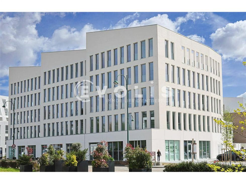 EVOLIS vous propose à la location, au coeur du se