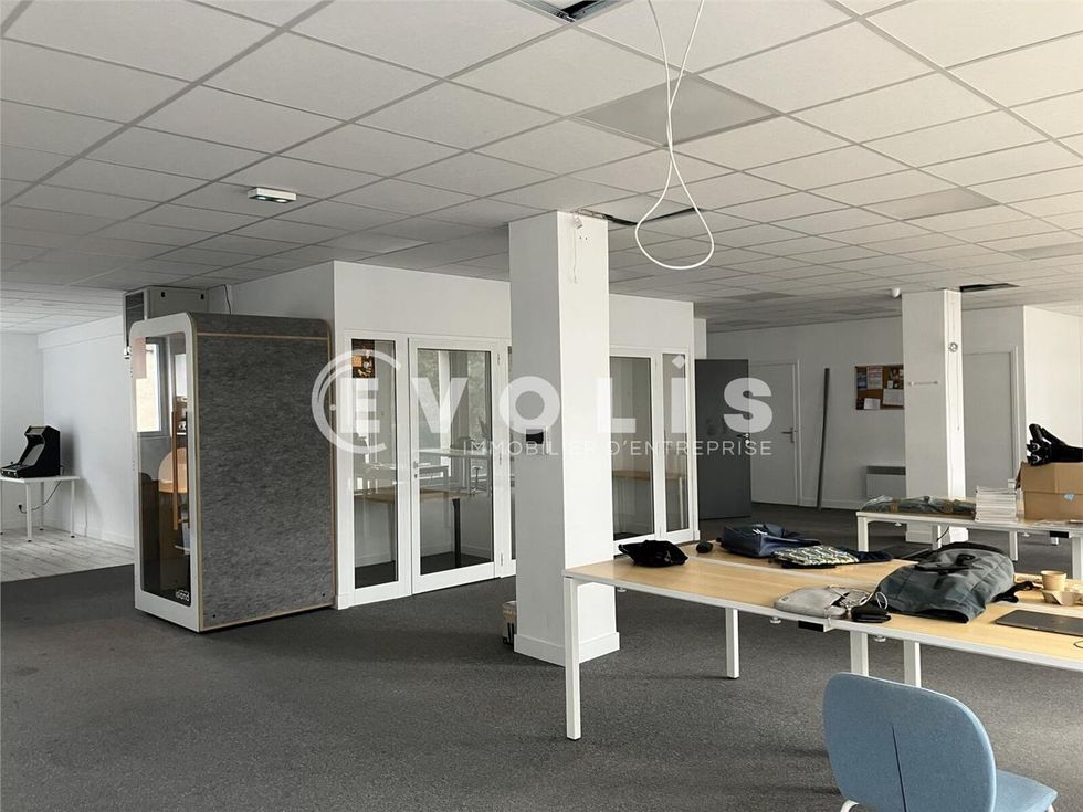 Evolis vous propose des bureaux de 189 m² immédia