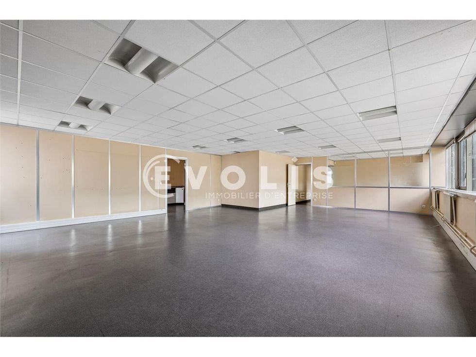 EVOLIS vous propose à la vente 337 m² de bureaux