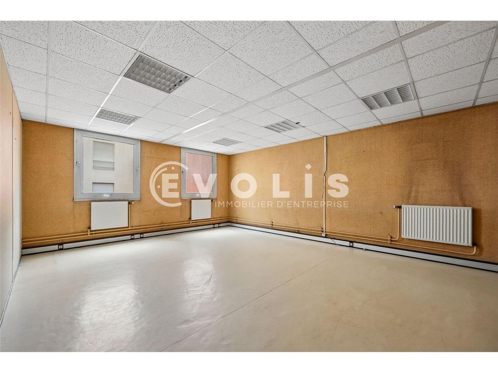 EVOLIS vous propose à la vente 337 m² de bureaux