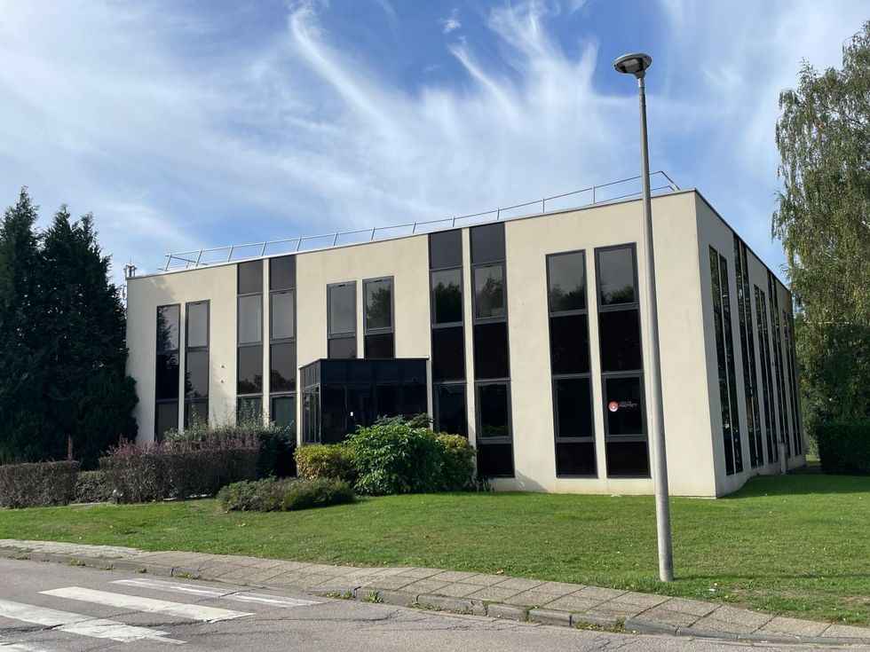 90 m² pour ce bureaux en location à Mont-saint-aignan