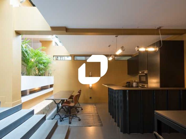 IMMPROVE vous propose un loft atypique situé sur