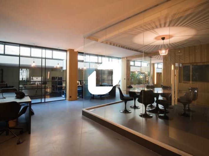 IMMPROVE vous propose un loft atypique situé sur