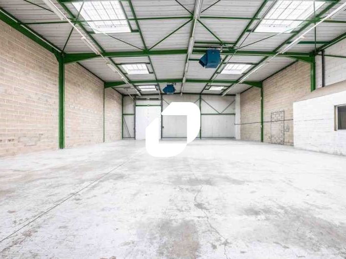 Situés dans un parc d'entreprises clos et sécuris
