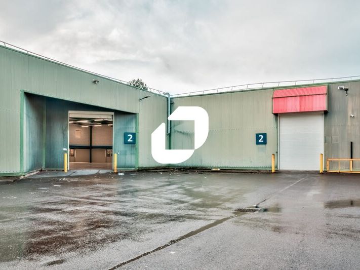 Situés dans un parc d'entreprises clos et sécuris