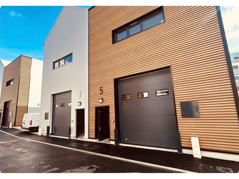 Porte de Bagnolet, CRENO REAL RESTATE vous propos