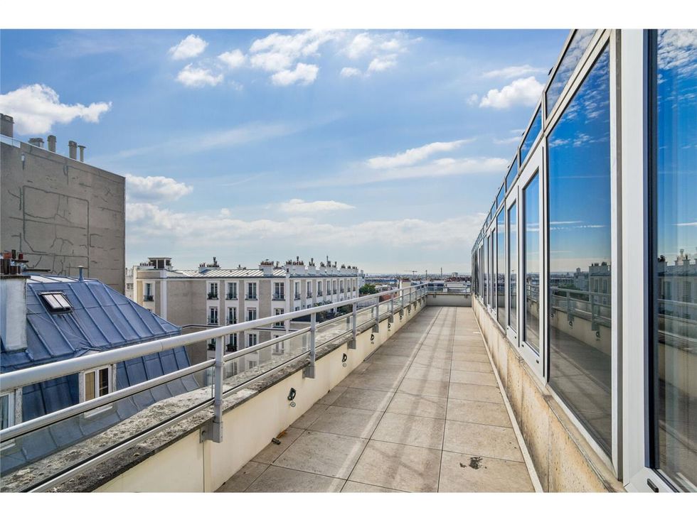 Savills vous propose à la location des bureaux si