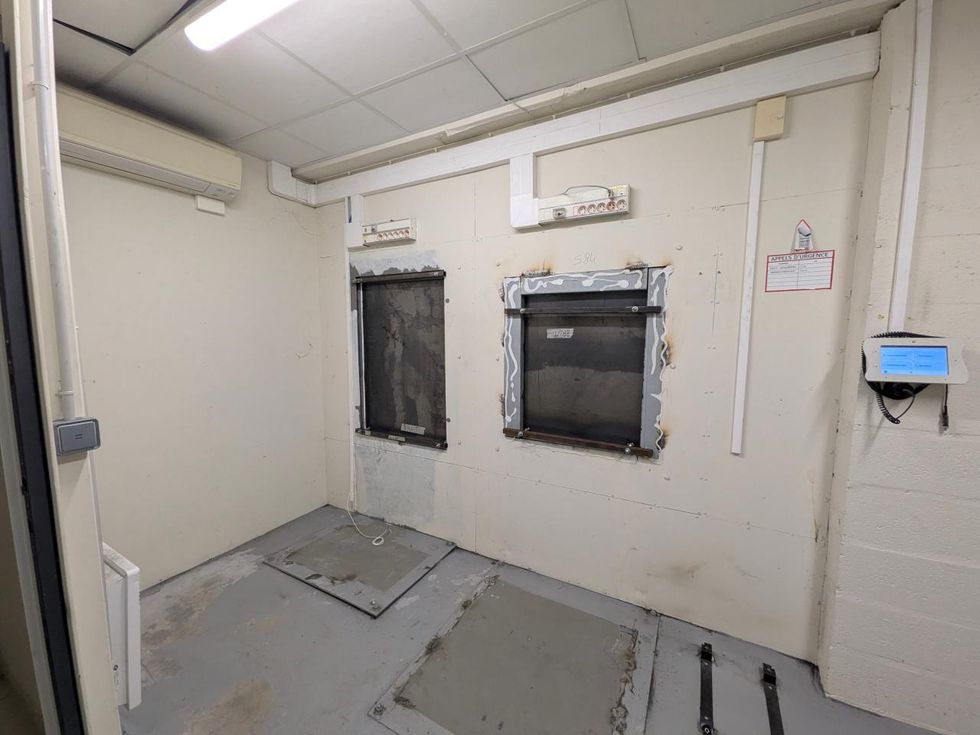 147 m² pour ce local commercial en vente à Le mesnil-saint-denis