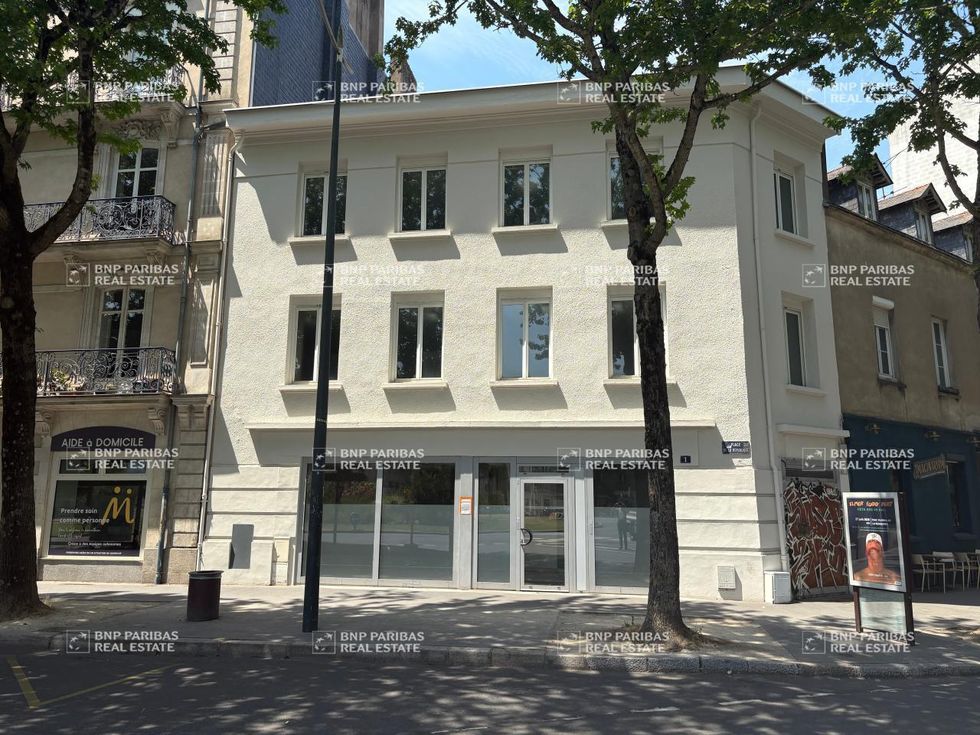 Vente Bureaux 224.67 m² non divisibles 44200 Nantes