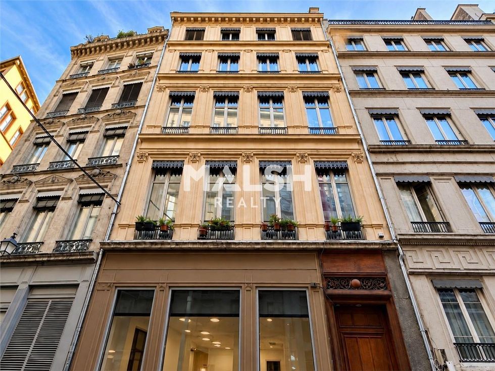 MALSH Realty vous propose à la location des burea