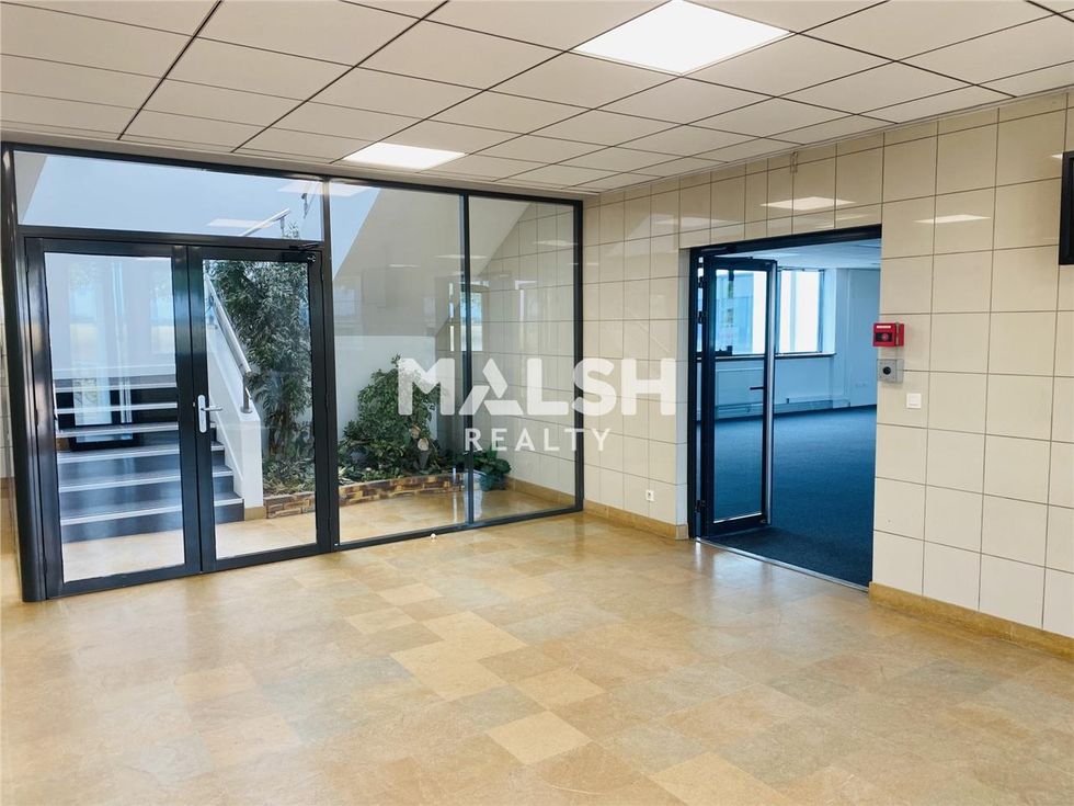 Nous vous proposons des bureaux en excellent état