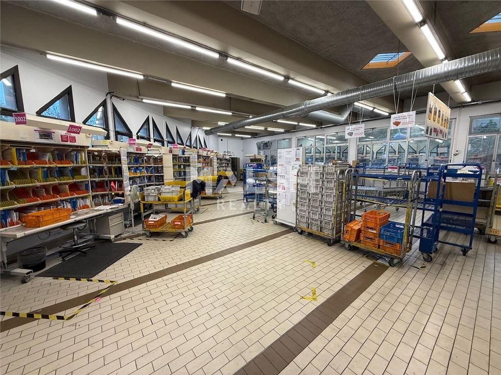 Nous vous proposons à la location un local commer