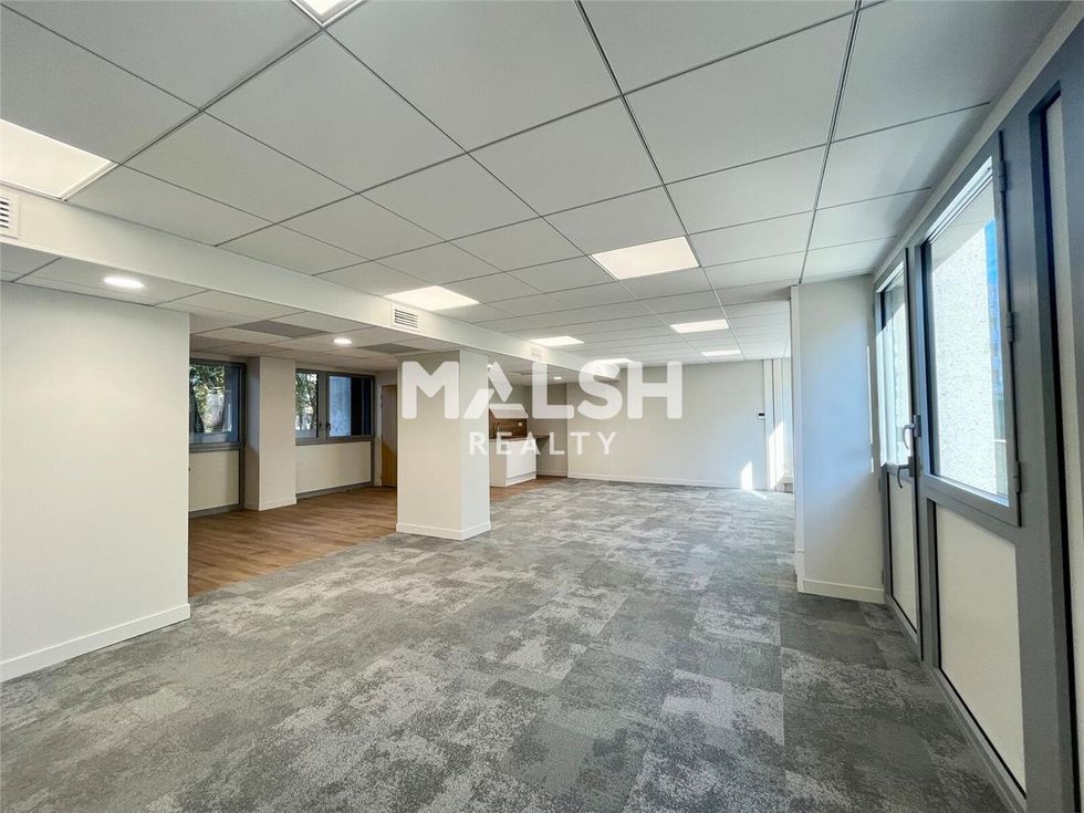 Bureaux de 387 m² divisibles à partir de 67 m² à