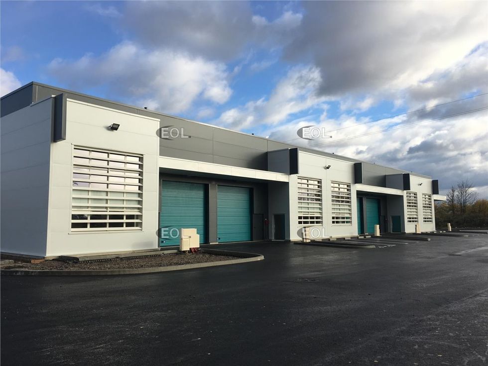 Location Local d'activités 258.0 m² non divisibles