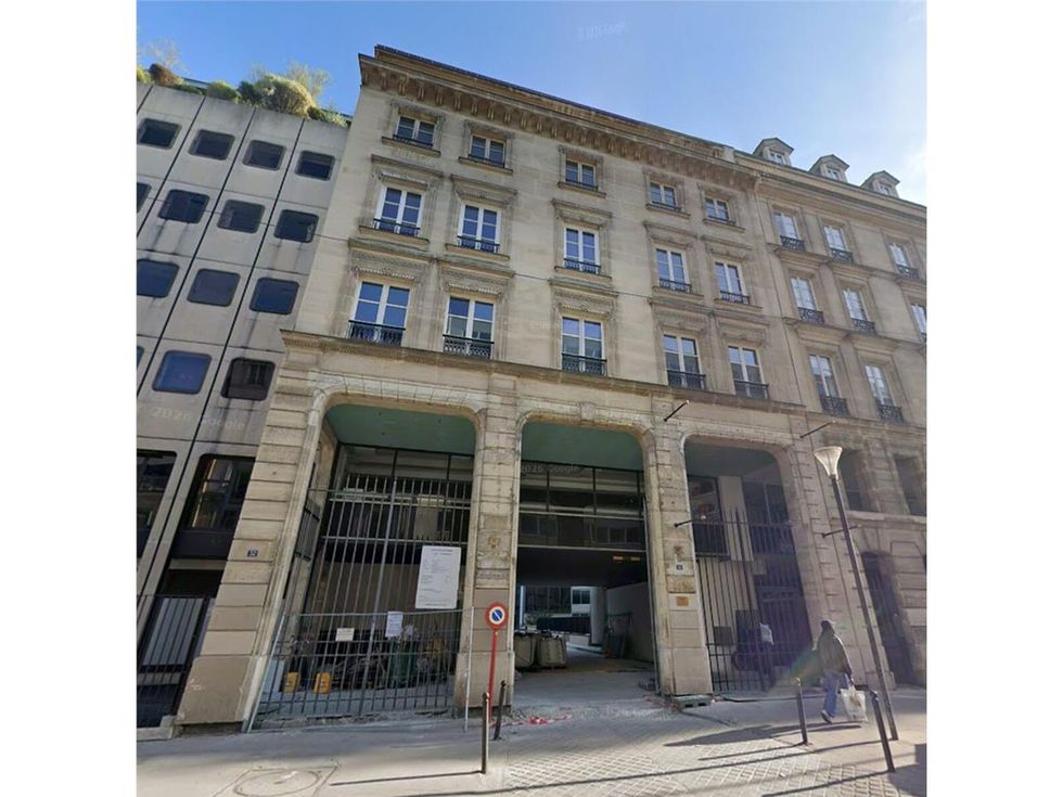 Nous avons le plaisir de vous proposer à la vente