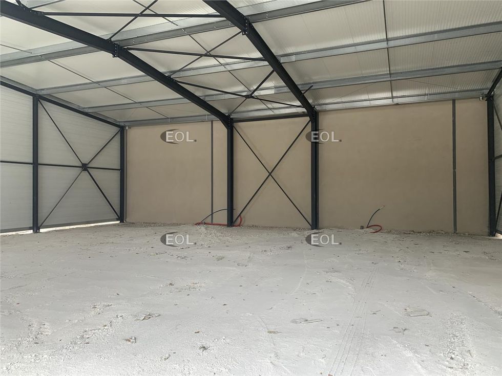 Bâtiment indépendant neuf à louer à vendre