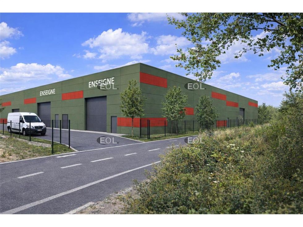 Vente Local d'activités 2024.0 m² non divisibles