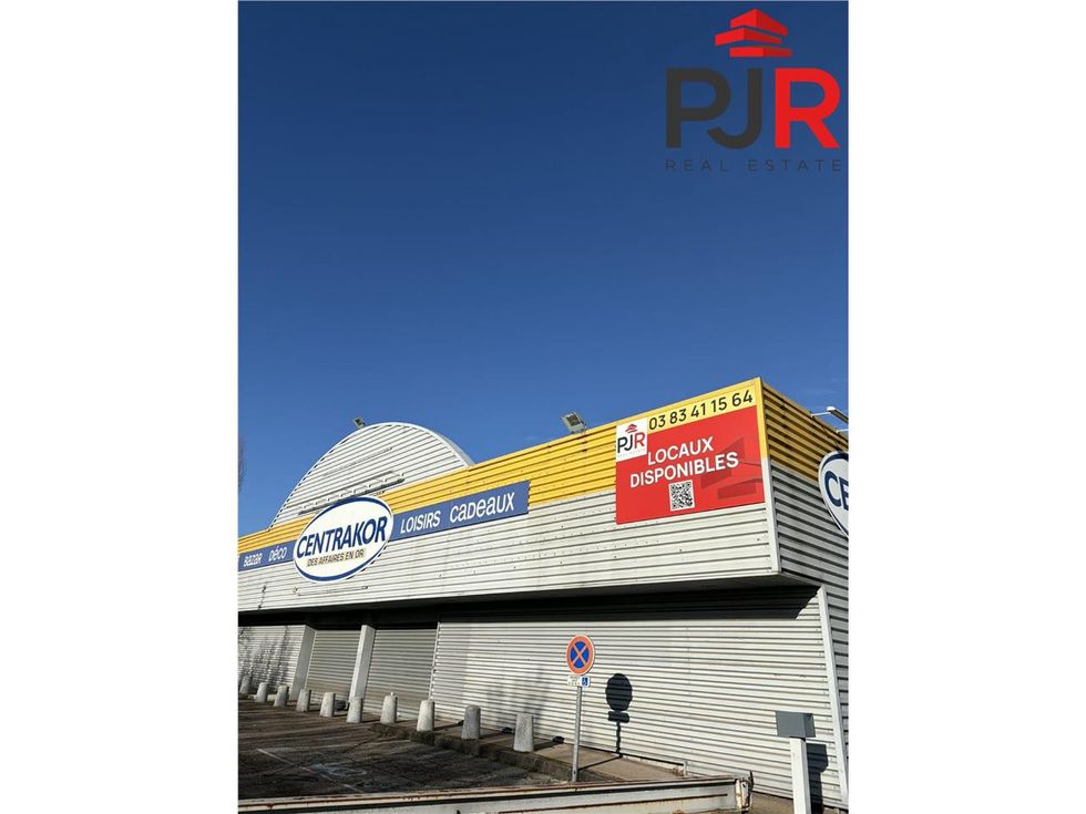 Location local commercial 1500 m² à Laxou