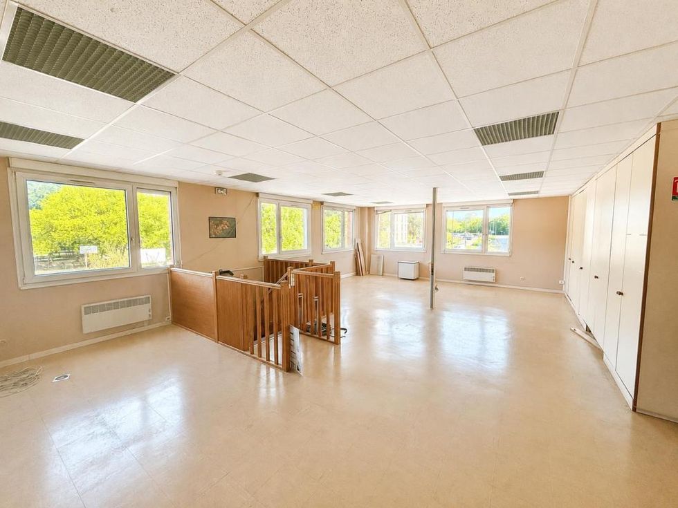 Location bureaux 542 m² non divisibles
