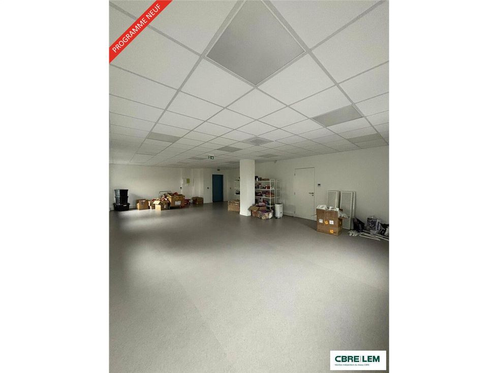Location bureaux 83 m² non divisibles
