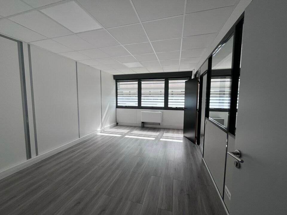 BUREAUX VILLENEUVE LOUBET RN7 - DIVISIBLES