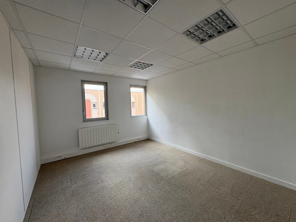 BUREAUX - A LOUER - PARC MIRANDE