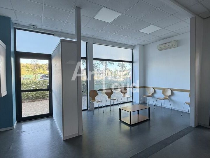 Location bureaux 70.19 m² non divisibles