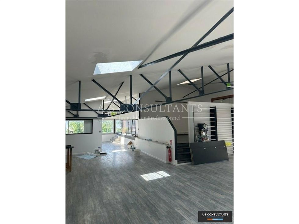 Vente entrepot 470 m² non divisibles