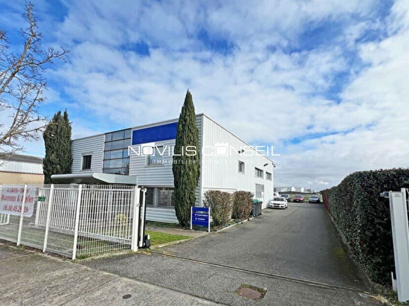 Location activité/entrepôt - 535 m²