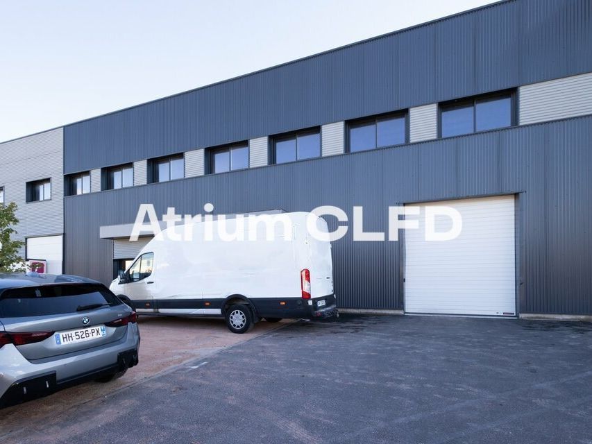 Location local d''activites 384 m² non divisibles