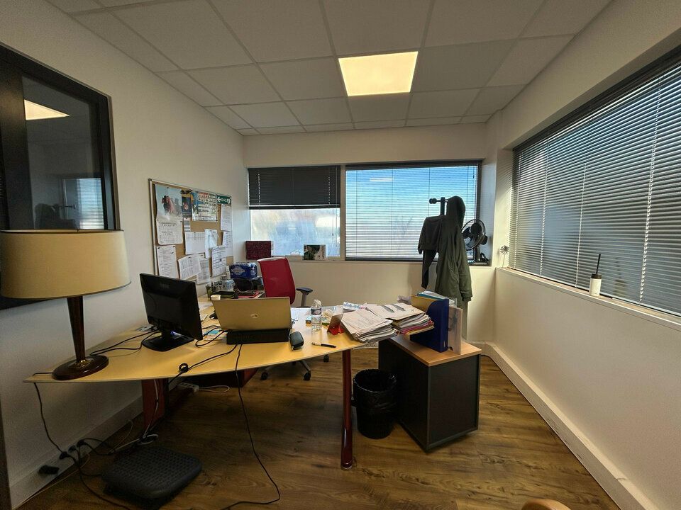 Activité/Entrepôt à vendre - 808 m²