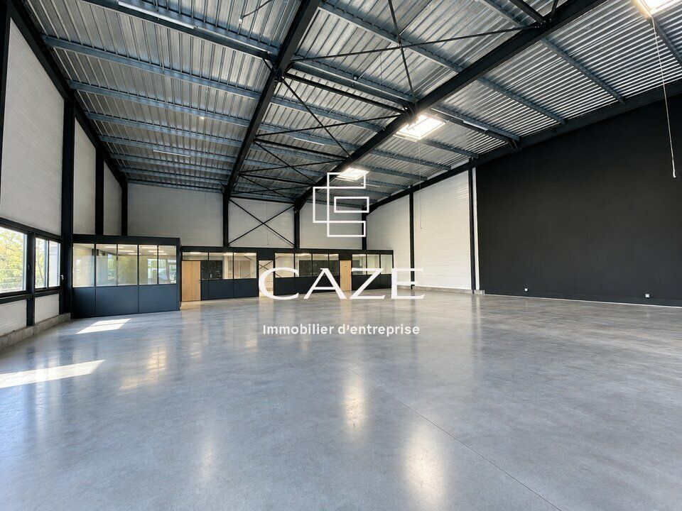 LOCAL D'ACTIVITE / SHOWROOM A LOUER