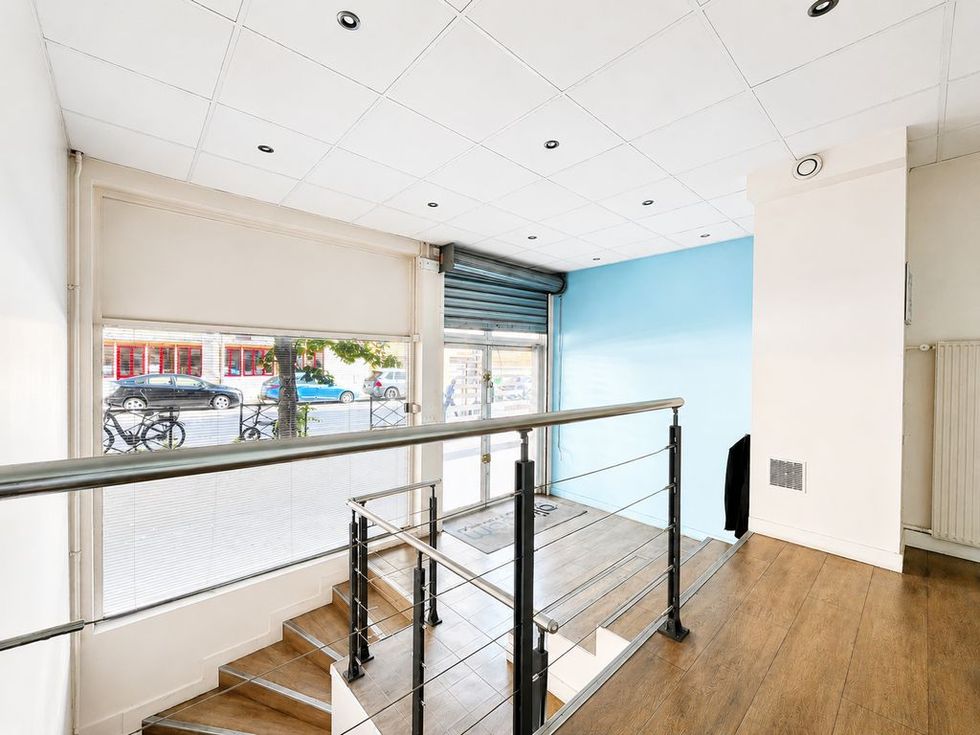 Vente bureaux 186 m² non divisibles