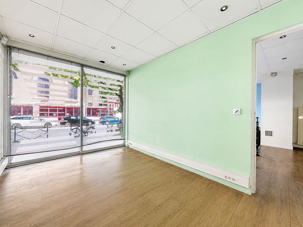 Vente bureaux 186 m² non divisibles