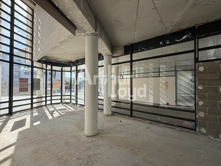 Location local commercial 177.98 m² non divisibles