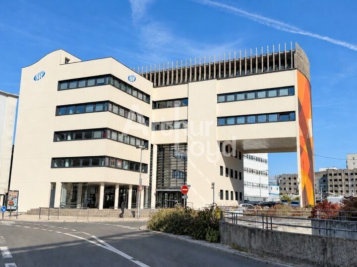 Location bureaux 405.43 m² non divisibles