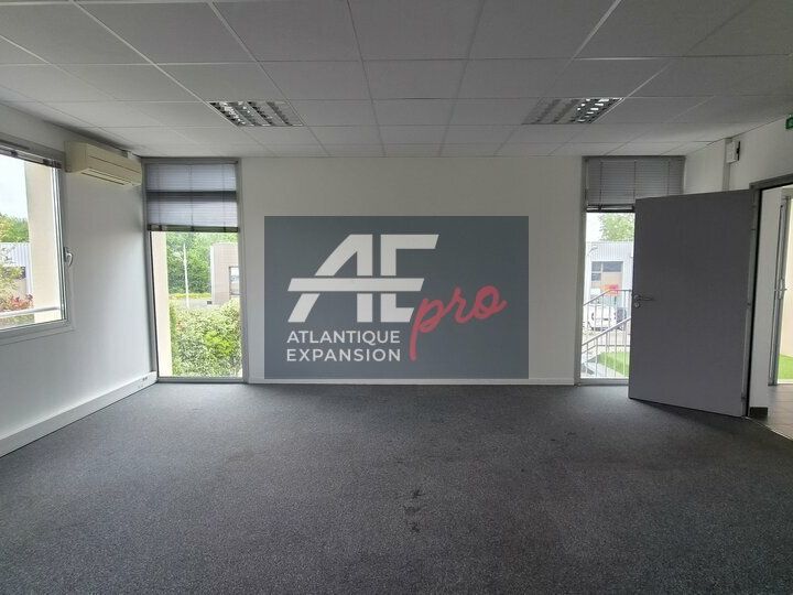 Location bureaux 87 m² non divisibles